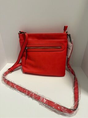 NWT Melrose and Market Orange Fiesta Crossbody Bag Adjustable Strap Multi Zip